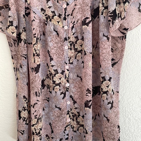 LUX Floral Butterfly Sleeve Top - Picture 8 of 9